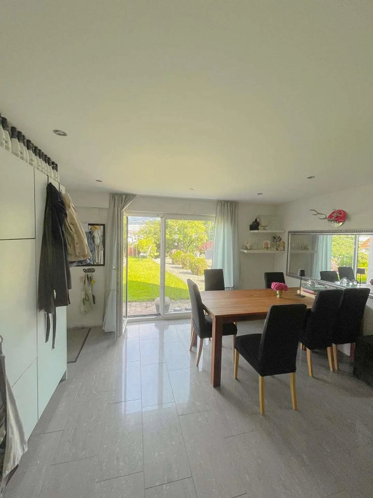 Sunny 3.5-Room Single-Family House in a Quiet Location in Goldach - Photo 3 of 12