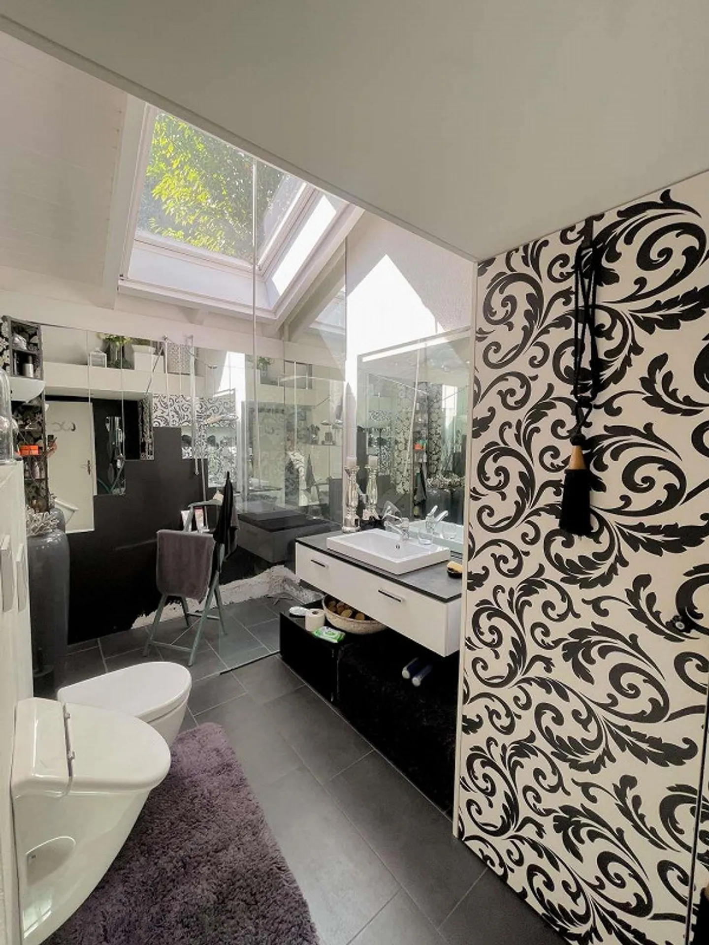 Sunny 3.5-Room Single-Family House in a Quiet Location in Goldach - Photo 9 of 12