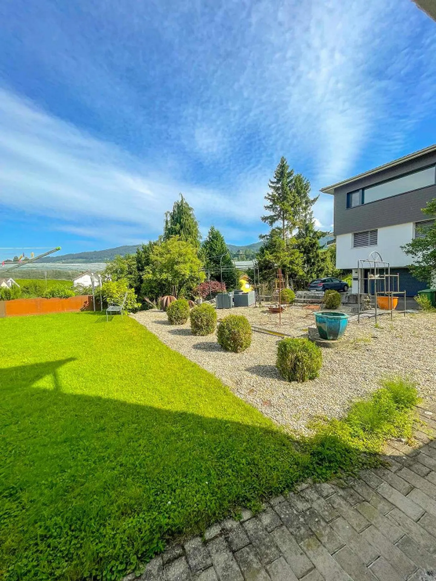 Sunny 3.5-Room Single-Family House in a Quiet Location in Goldach - Photo 11 of 12