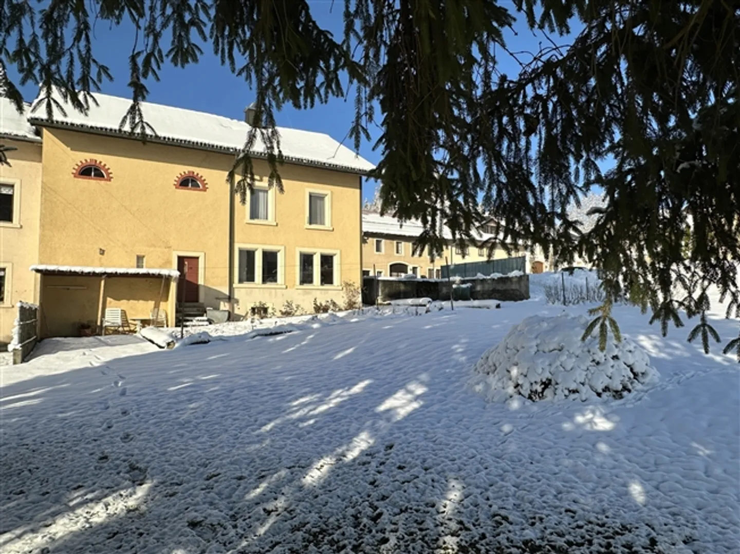 Maison jumelée avec couloir sur les hauteurs du village de Le Séchey, Vallée de Joux - Photo 10 sur 10