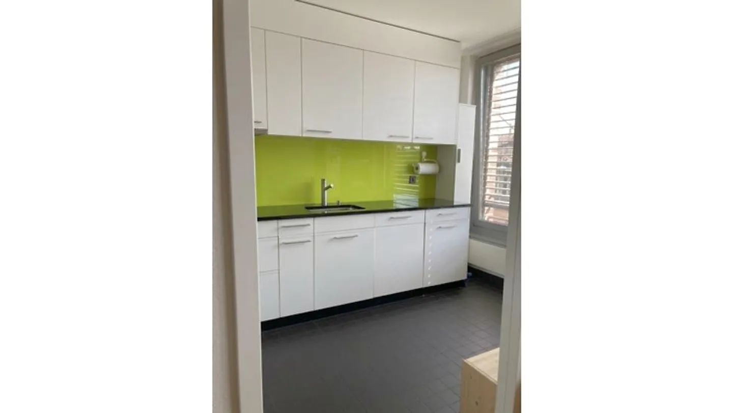 APPARTAMENTO 3½ STANZE A BASEL - WETTSTEIN, ARREDATO, TEMPORANEO - Foto 3 di 7