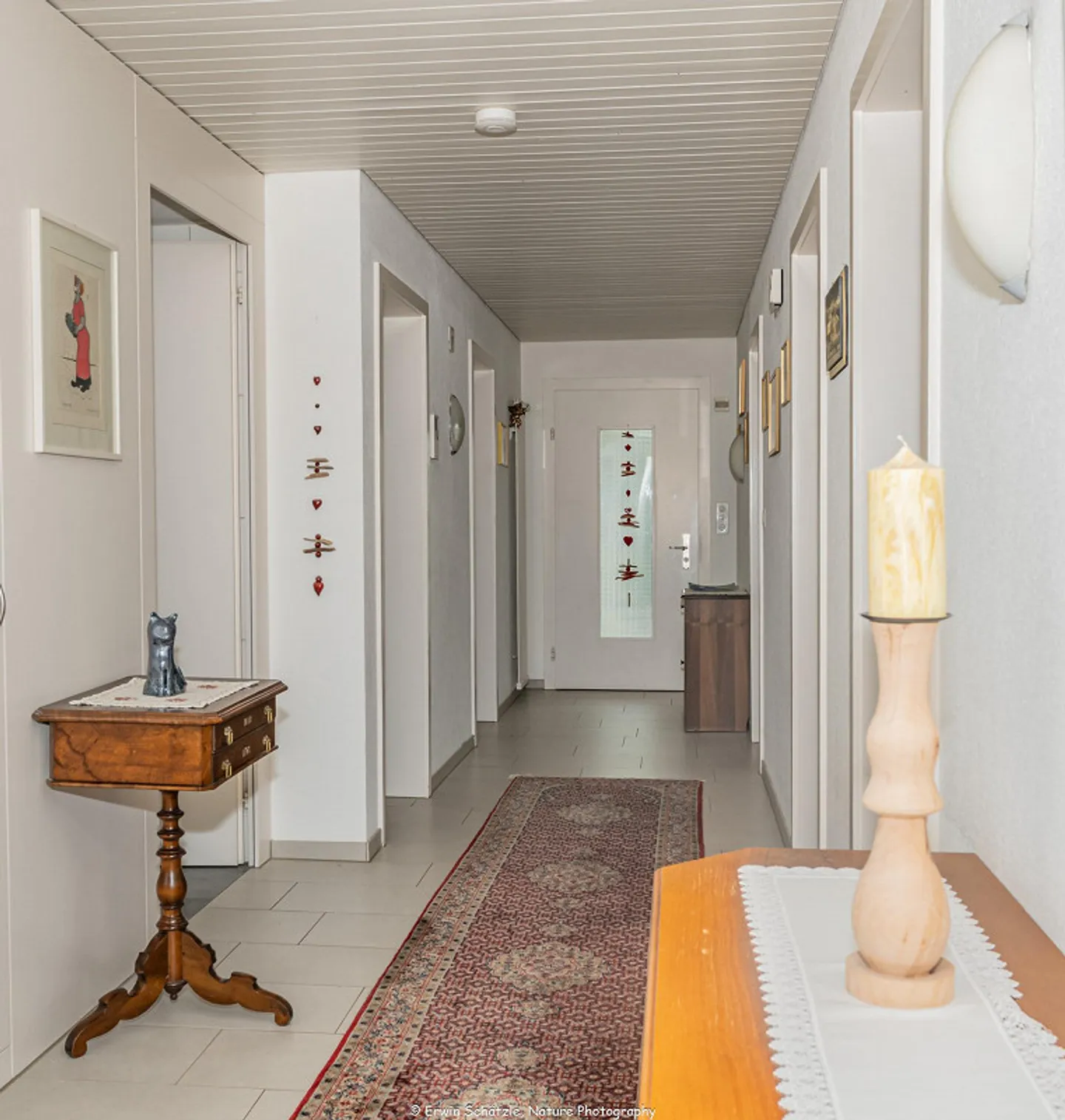 Propriété indépendante bien située dans le meilleur emplacement en pente - Photo 2 sur 12