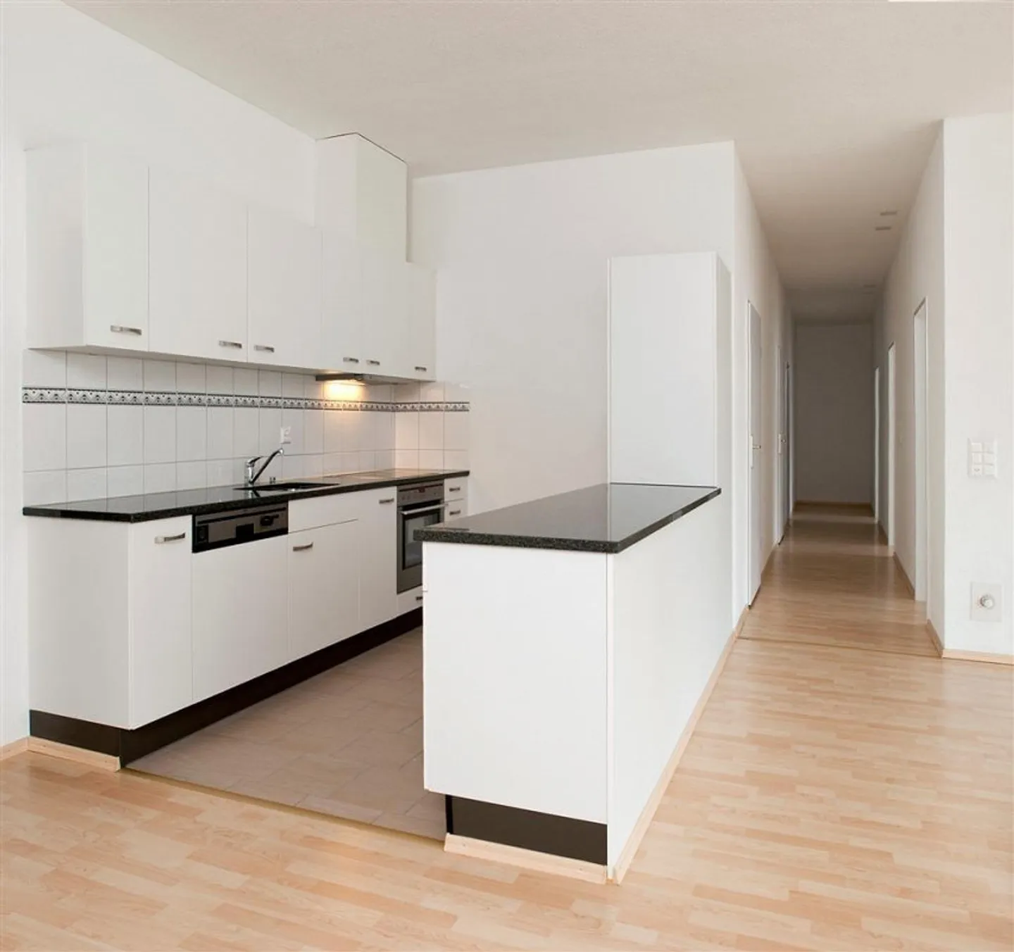 Familienfreundliche 4.5-Zimmer-Terrassenwohnung in Winterthur - Foto 2 von 4