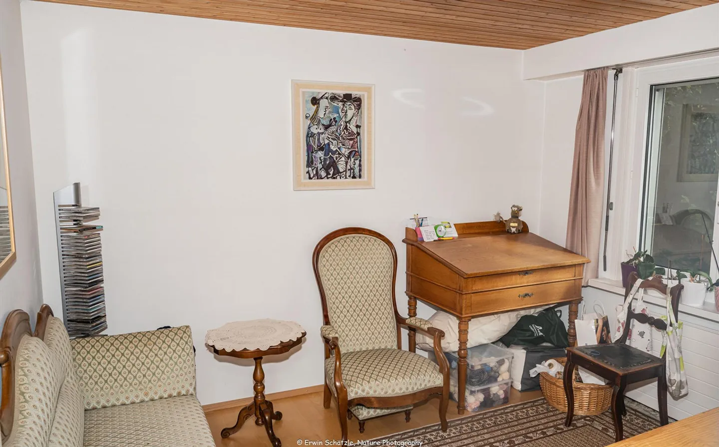 Propriété indépendante bien située dans le meilleur emplacement en pente - Photo 3 sur 12