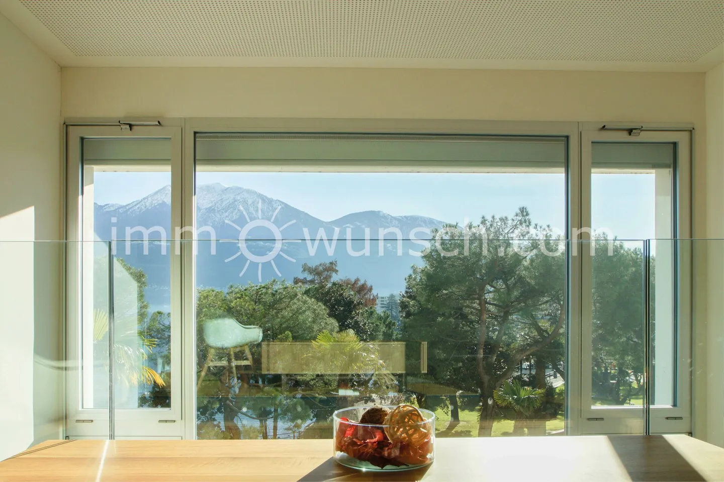 Direttamente sulla splendida passeggiata lungo il lago - appartamento maisonette di 3 ½ locali - Foto 7 di 11