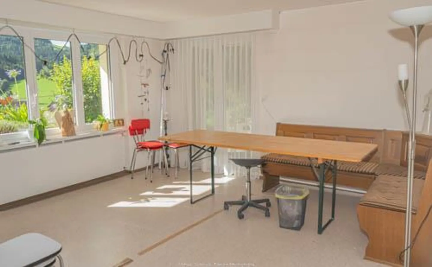 Propriété indépendante bien située dans le meilleur emplacement en pente - Photo 10 sur 12