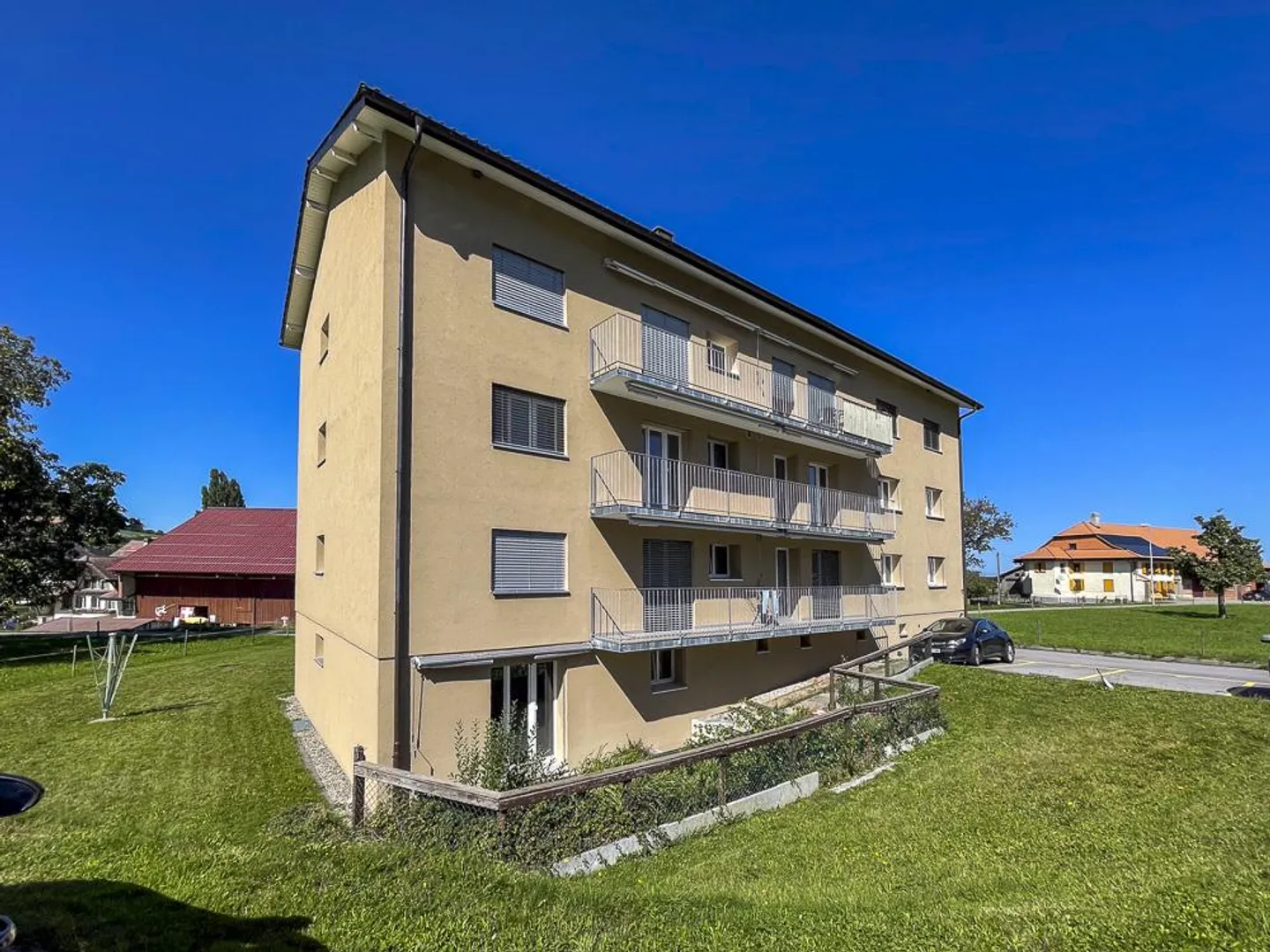 Appartement de 3.5 pièces rénové au calme - Photo 1 sur 13