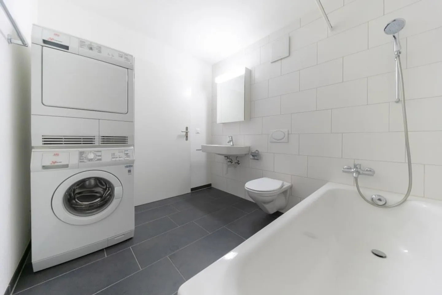 La tua nuova casa in un quartiere vivace! - Foto 3 di 7