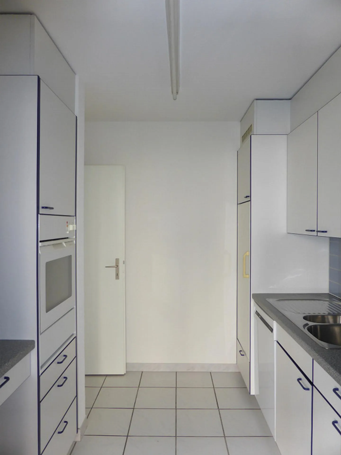 Appartamento moderno e luminoso al piano terra - Foto 4 di 10