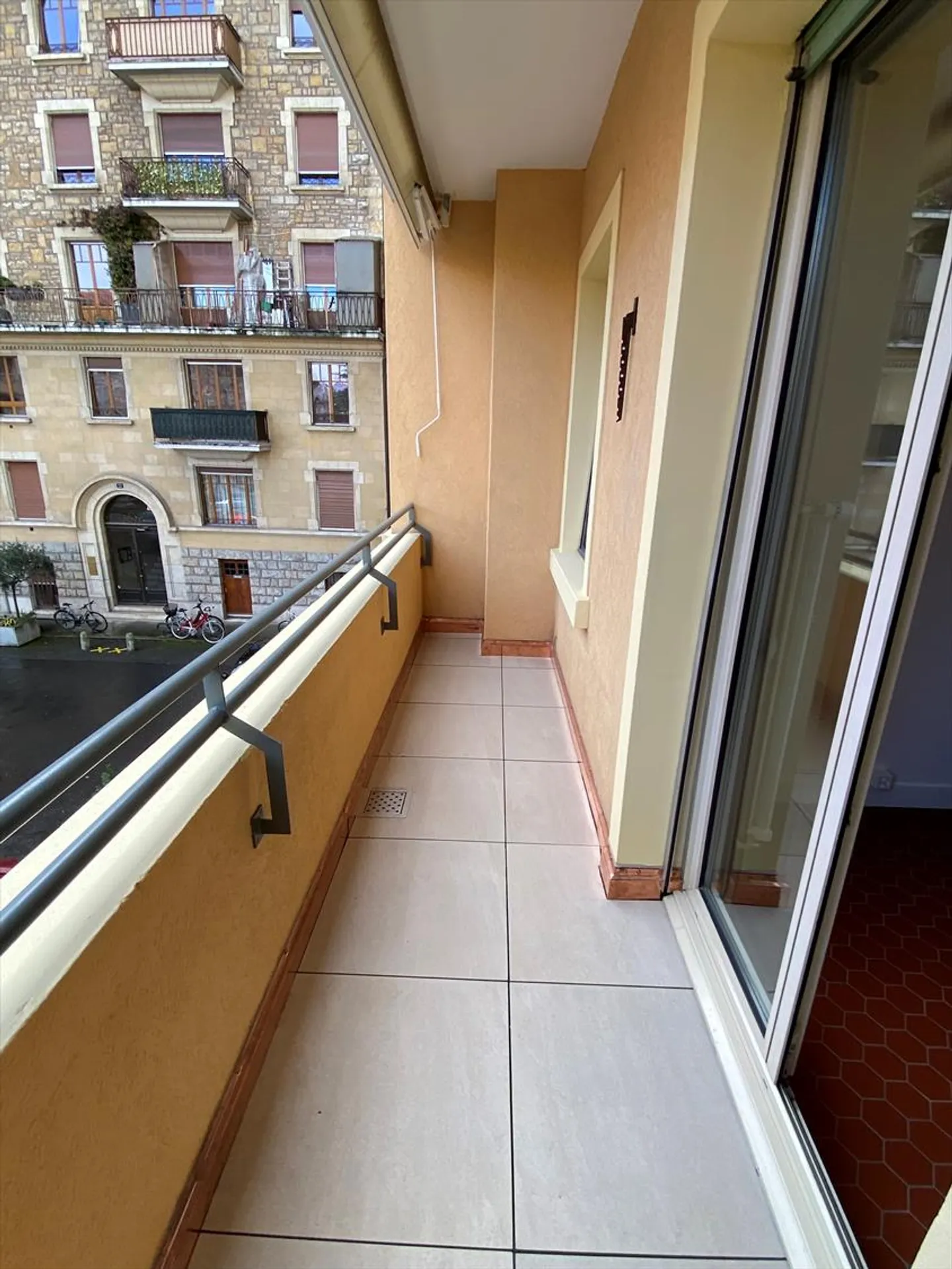 Prachtueuse appartement près du quartier des Eaux-Vives - Photo 13 sur 13