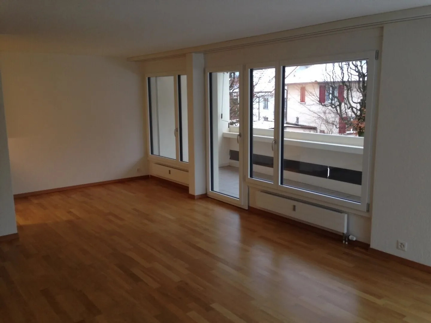 Rein ins neue Wohnglück!  3.5-Zimmer-Wohnung in Thun zu vermieten - Photo 3 of 9