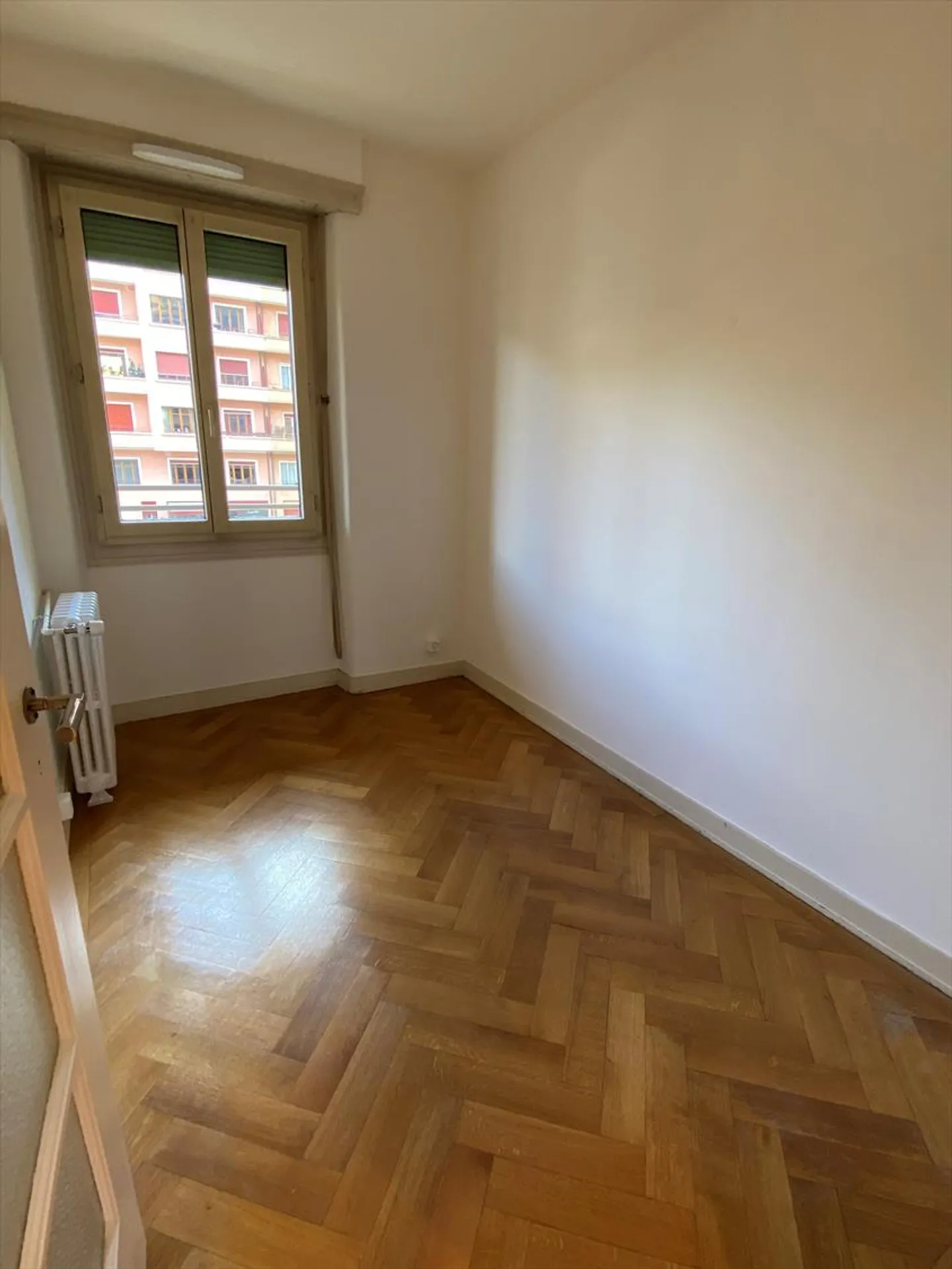 Prachtueuse appartement près du quartier des Eaux-Vives - Photo 7 sur 13