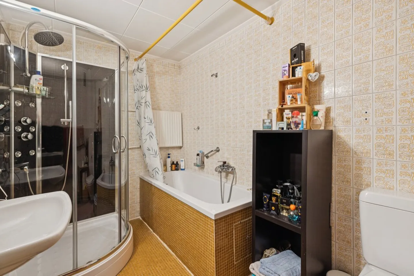 Immeuble de rendement composé de 3 appartements et un local - Photo 5 sur 13