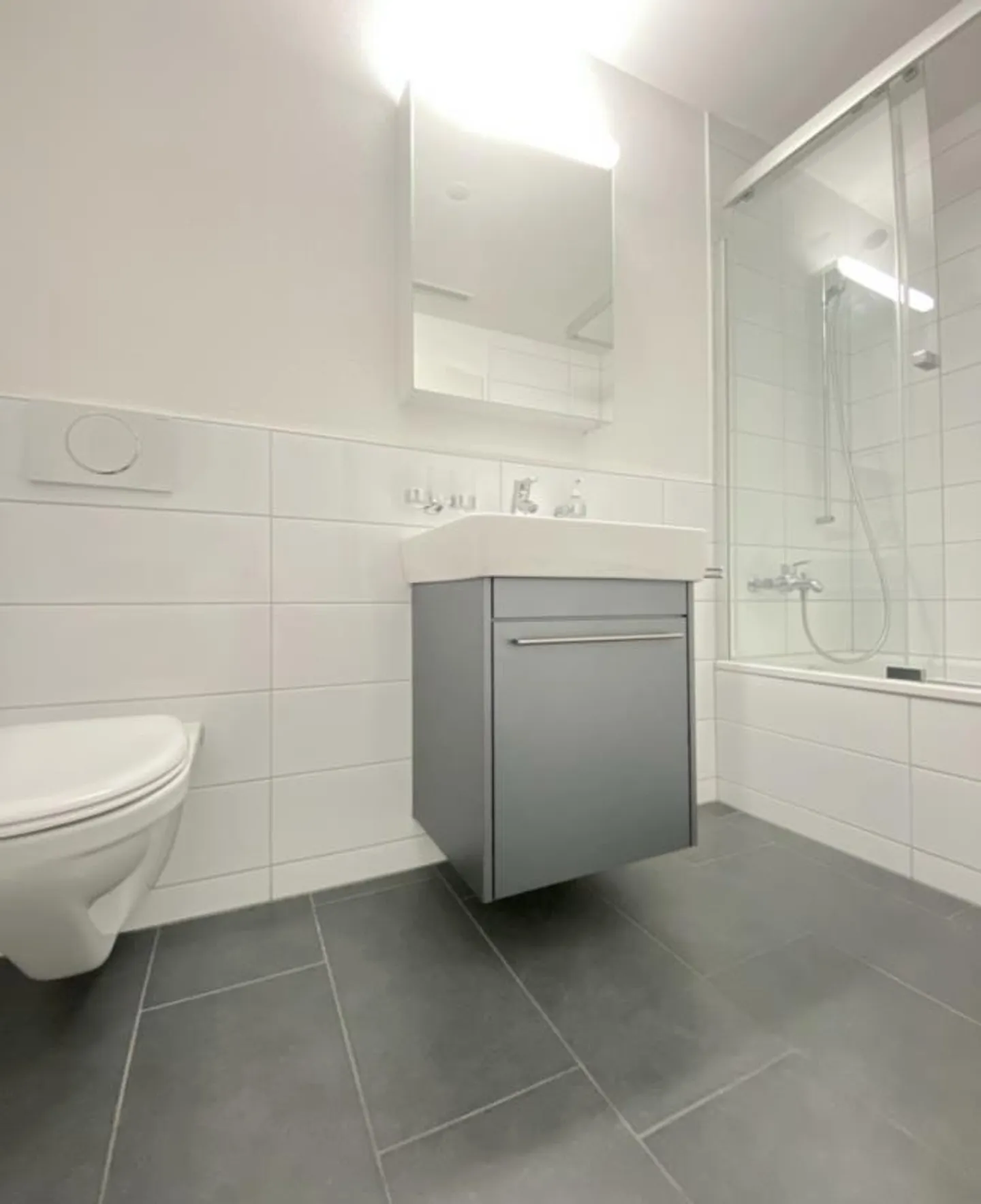 Charmante 2.5 Zimmer-Wohnung - Foto 7 von 9