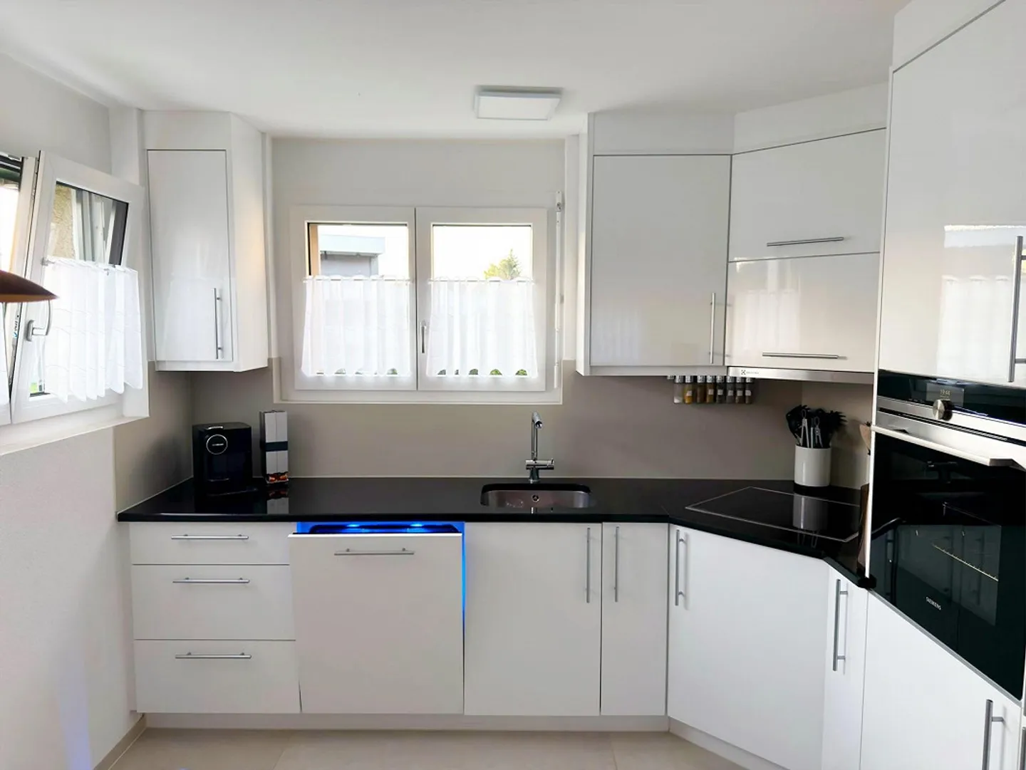 Appartamento al piano terra di 4,5 stanze a Diepoldsau con terrazza e camino - Foto 1 di 19