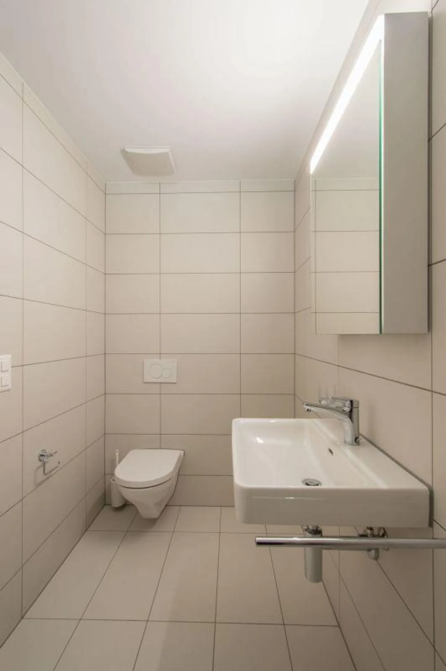 In the Sunny Fläsch: Nearly New Apartment with Great Expansion - Photo 9 of 15