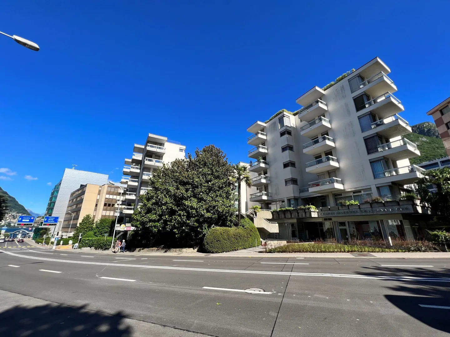 Penthouse avec terrasse sur le toit et vue sur le lac - Photo 1 sur 6
