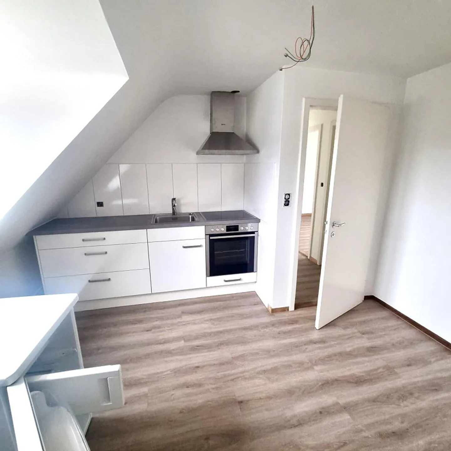 3-room attic apartment in Therwil - Photo 1 of 8