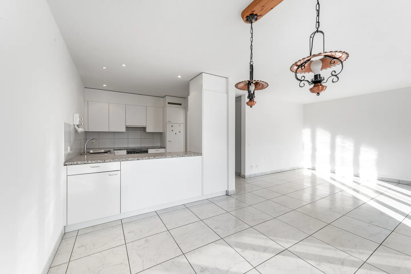 Ampio appartamento giardino di 4,5 stanze con stanza hobby - Foto 9 di 10