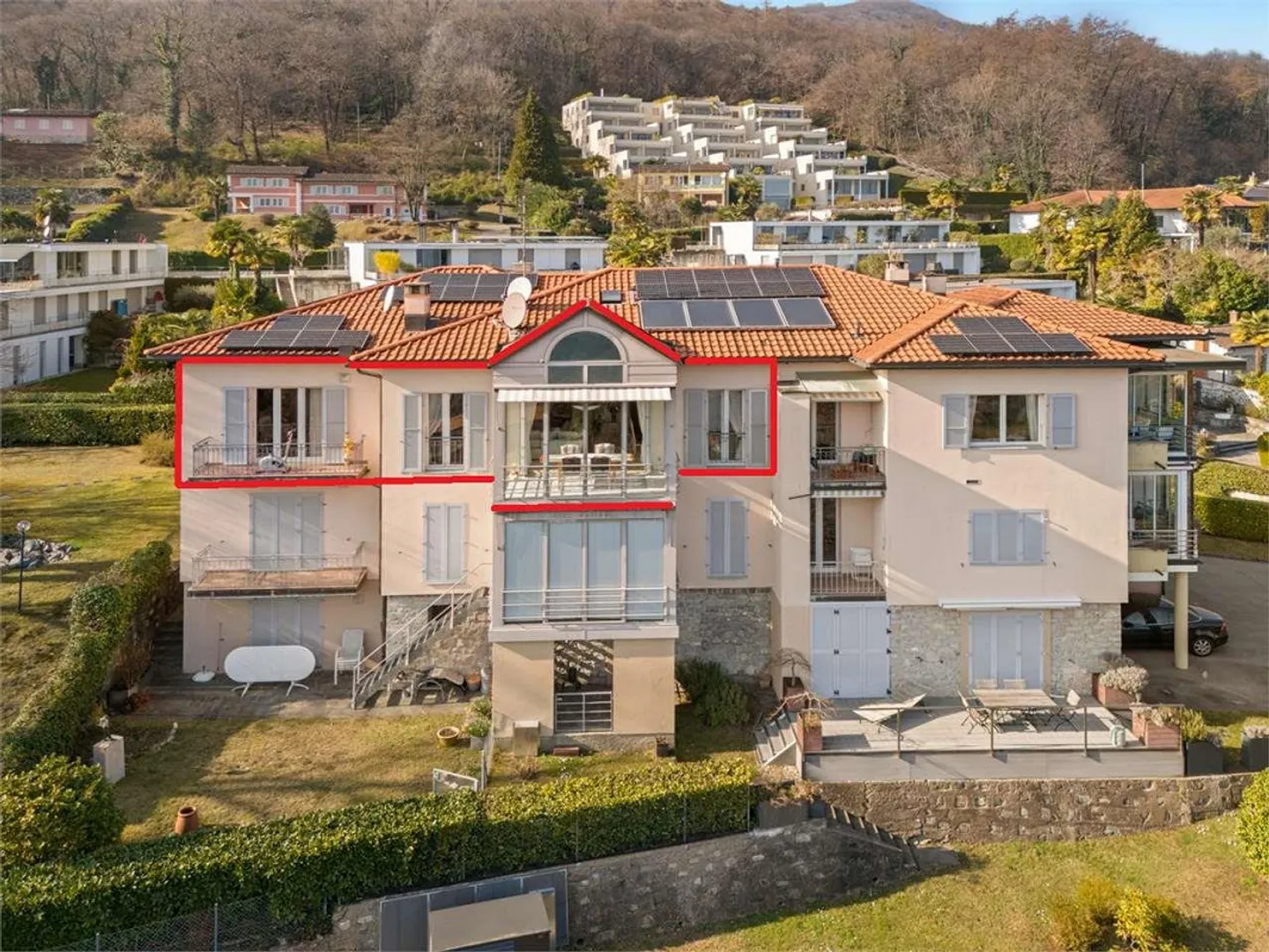 Attico esclusivo con vista lago - Foto 1 di 13