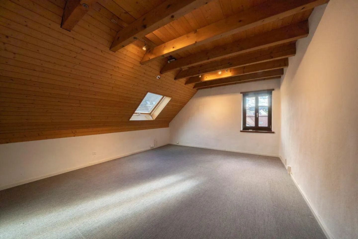 Charming Living on 3 Floors - Photo 12 of 13