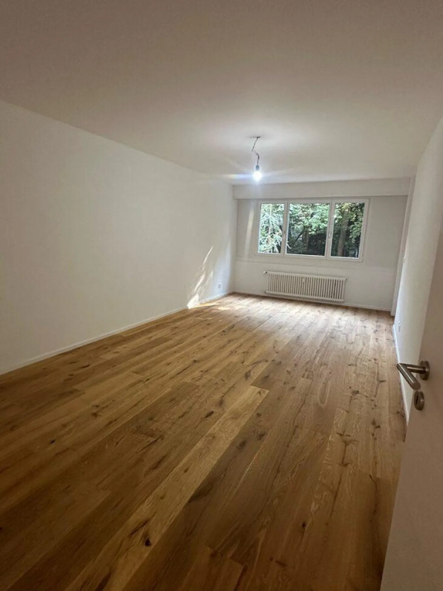 Stylish living in the heart of Basel – Completely renovated 3-room apartment - Photo 5 of 8