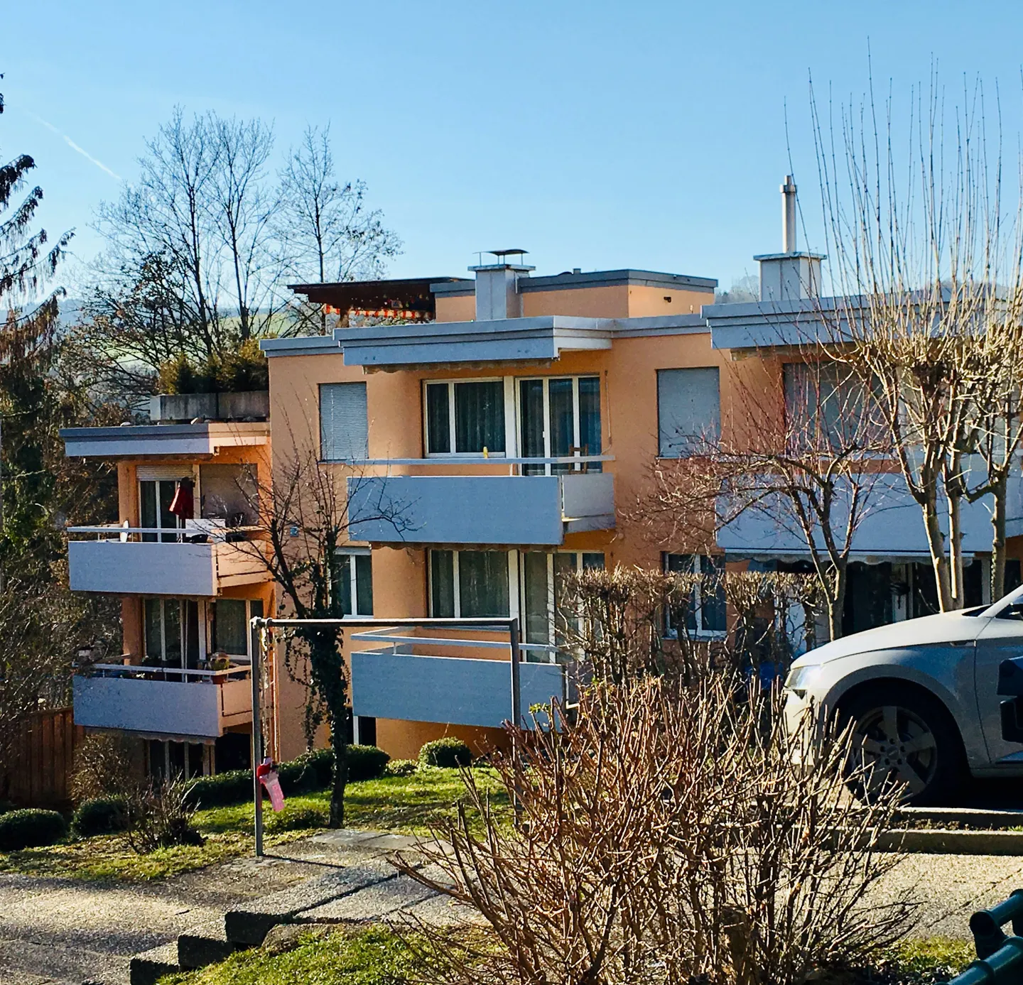 Appartement spacieux avec jardin - Photo 1 sur 3