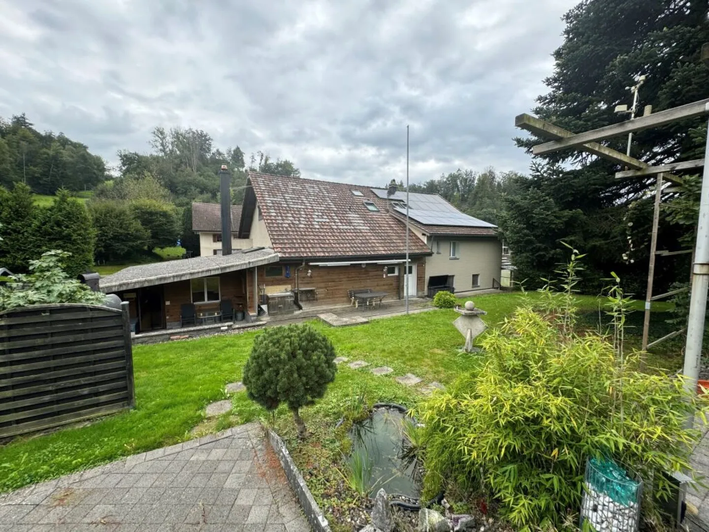 Charming 4.5-room apartment - Photo 1 of 8