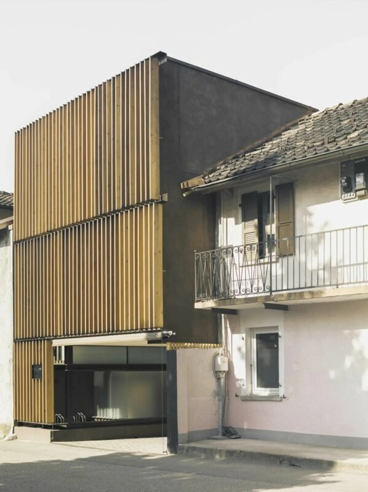 Casa di design moderno a Giubiasco - Foto 1 di 18