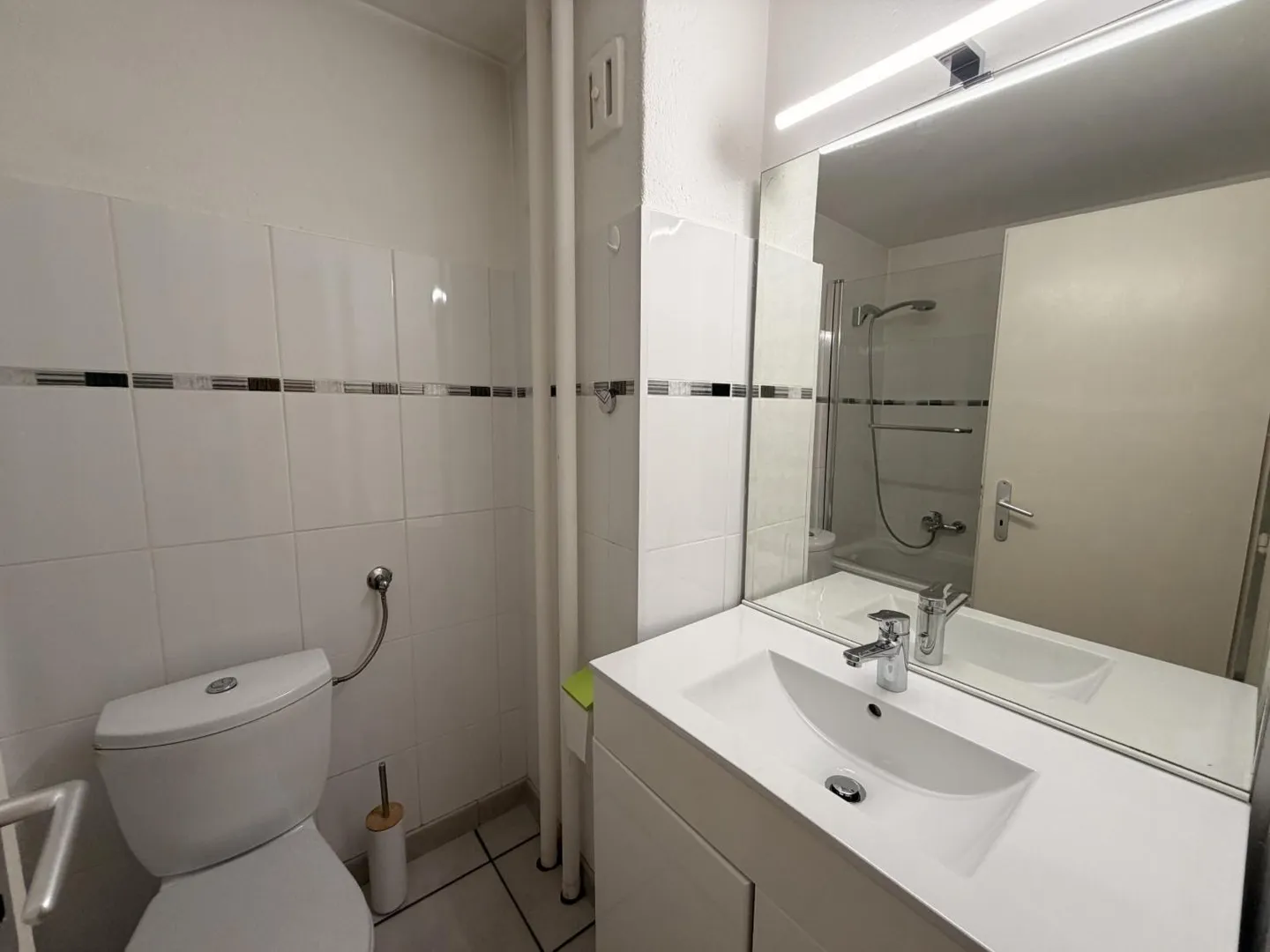 Charming Apartment in Porrentruy - Photo 3 of 6
