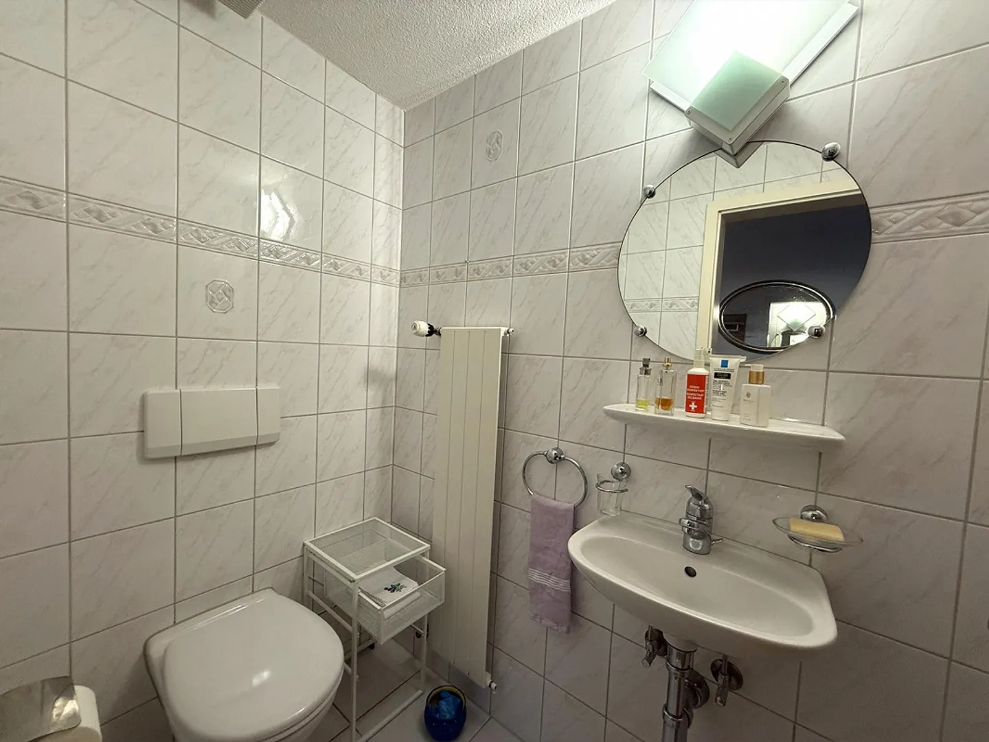 Spacious and Bright Apartment in the Heart of Reiden - Photo 6 of 8