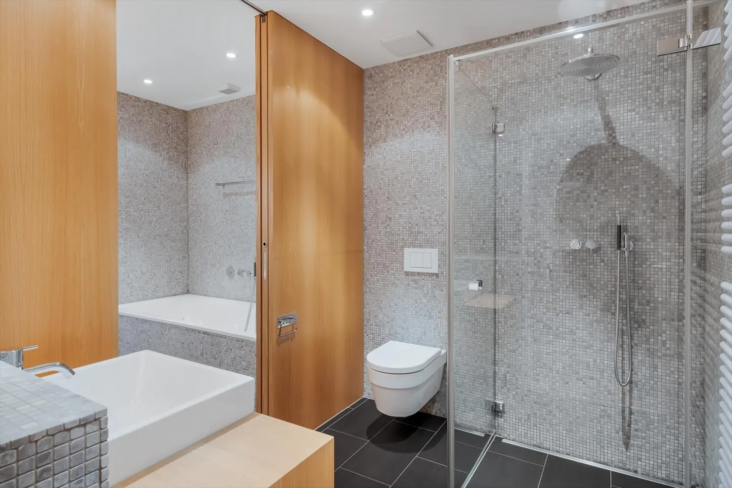 Ottimo appartamento duplex nel centro storico - Foto 3 di 6