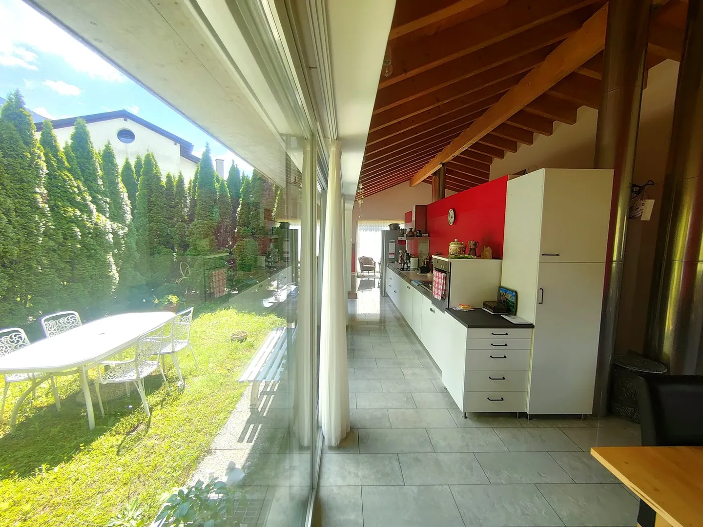 Stunning Villa with Garden - Photo 3 of 24