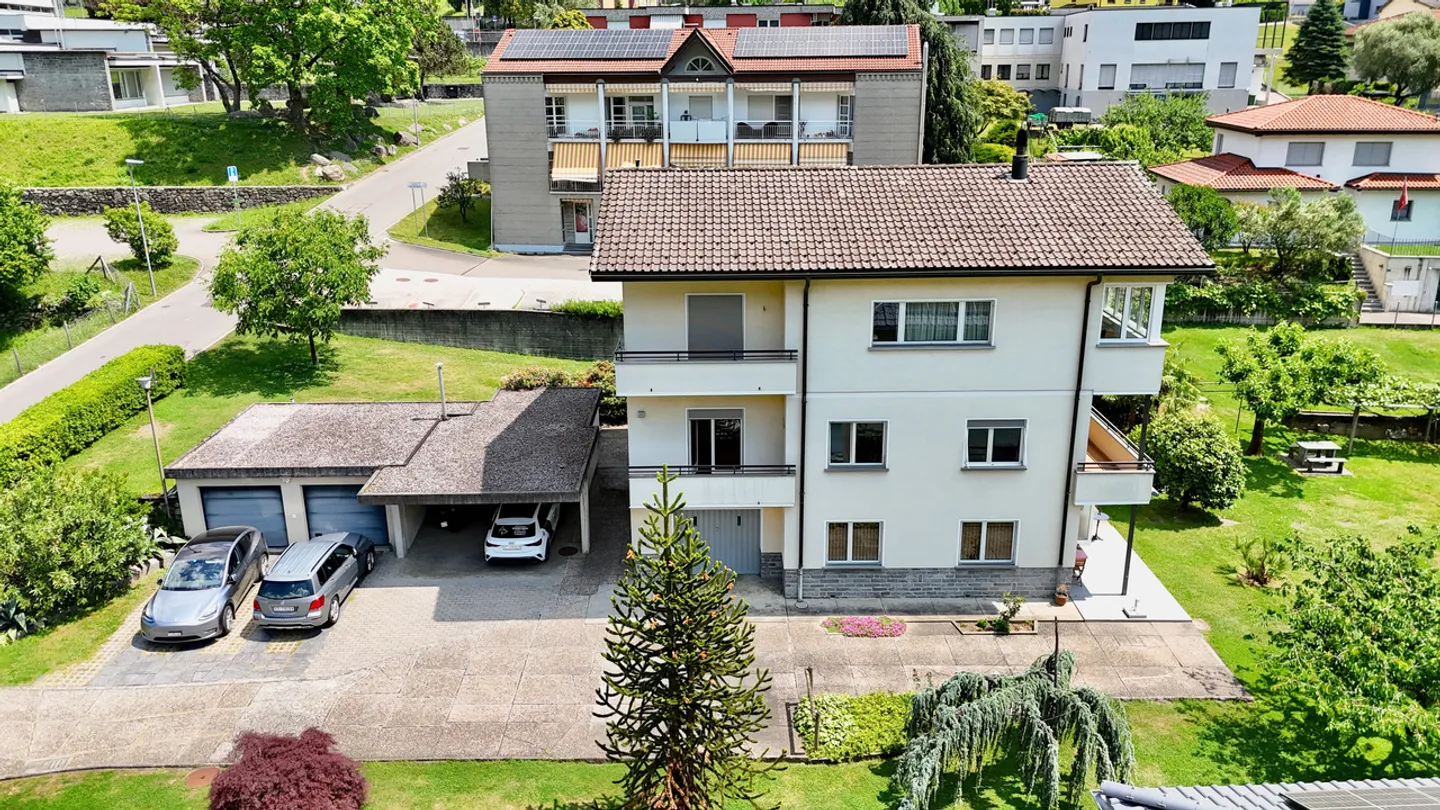 Eigentum mit 3 Wohnungen und Baupotenzial - Foto 3 von 23
