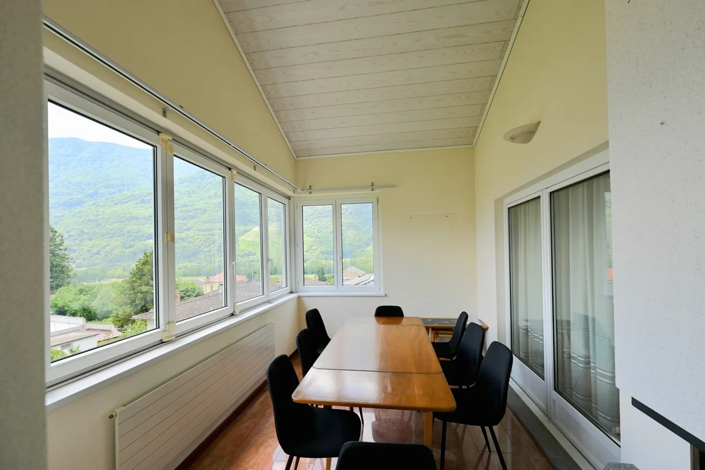 Eigentum mit 3 Wohnungen und Baupotenzial - Foto 8 von 23