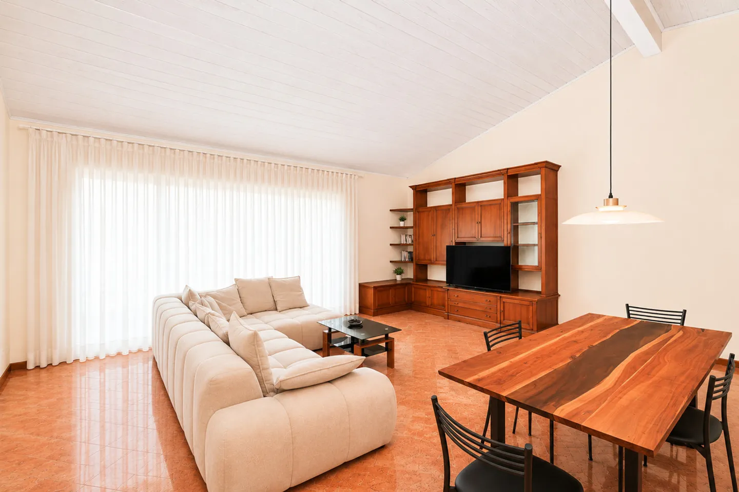 Eigentum mit 3 Wohnungen und Baupotenzial - Foto 5 von 23