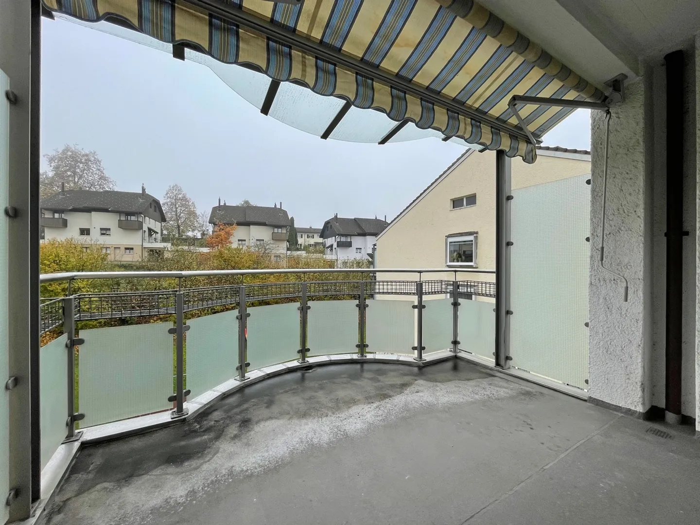 Spacious Apartment in Uster - Photo 4 of 10