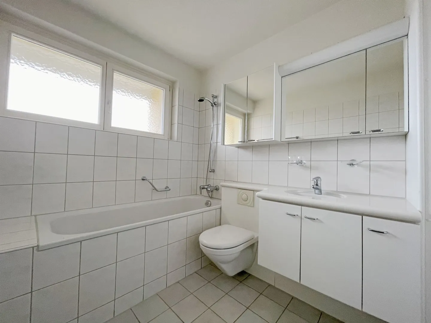 Spacious Apartment in Uster - Photo 8 of 10