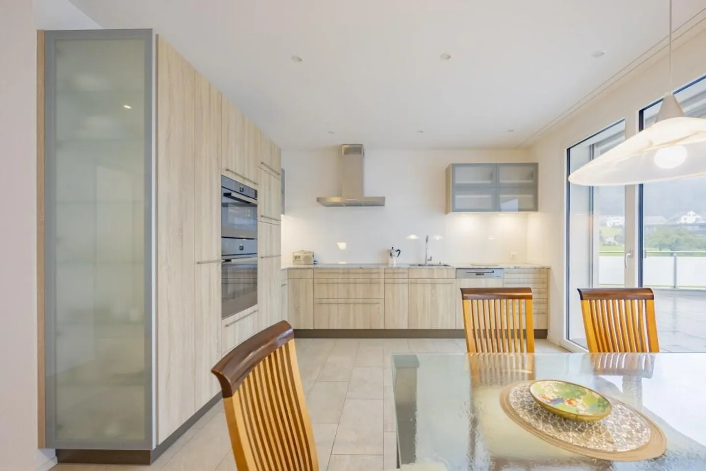 3.5-room penthouse apartment with large terrace - Photo 9 of 13