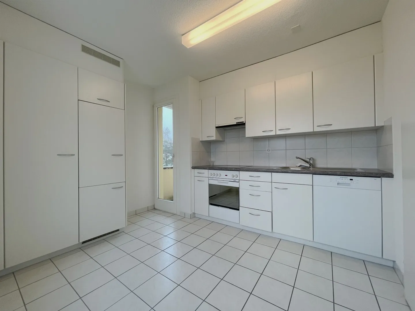 Spacious Apartment in Uster - Photo 9 of 10