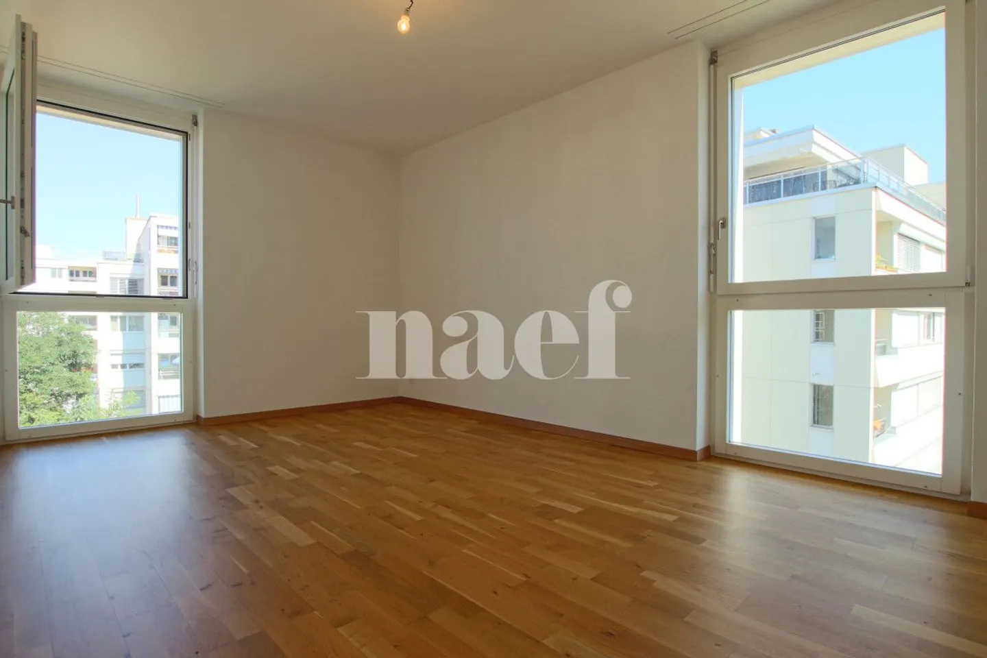 Sur le plateau de Boudry, près de la gare - Photo 5 sur 10