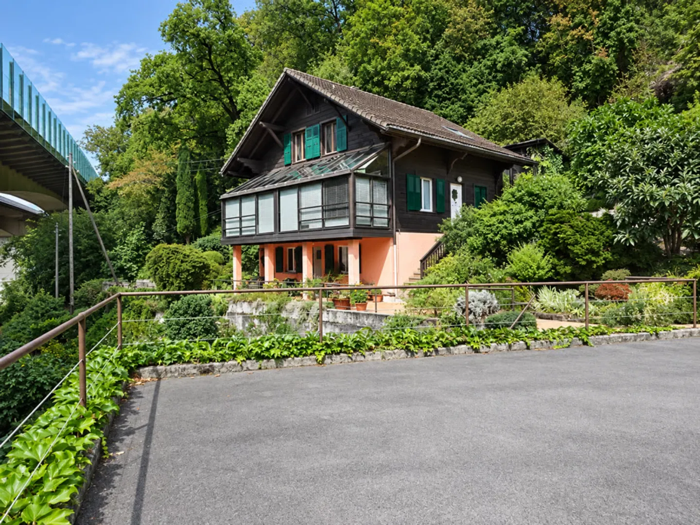 Chalet con grande potenziale a Villeneuve - Foto 1 di 31