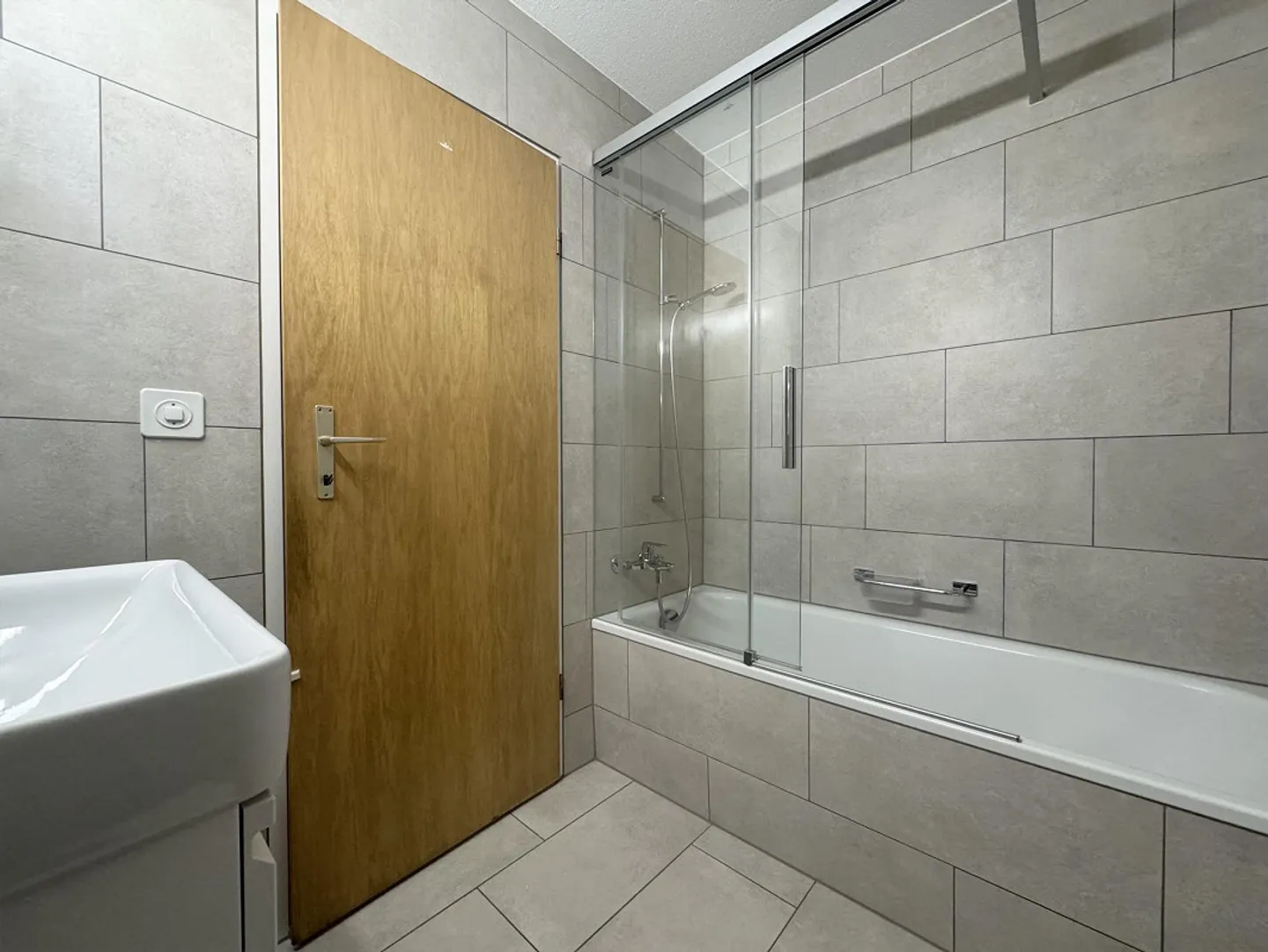 Appartement 3.5 pièces avec cheminée - Photo 8 sur 11