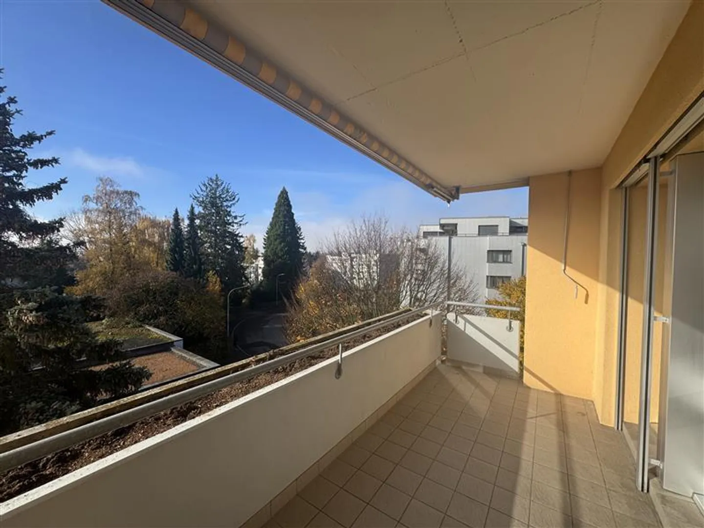 Appartement 3.5 pièces avec cheminée - Photo 11 sur 11