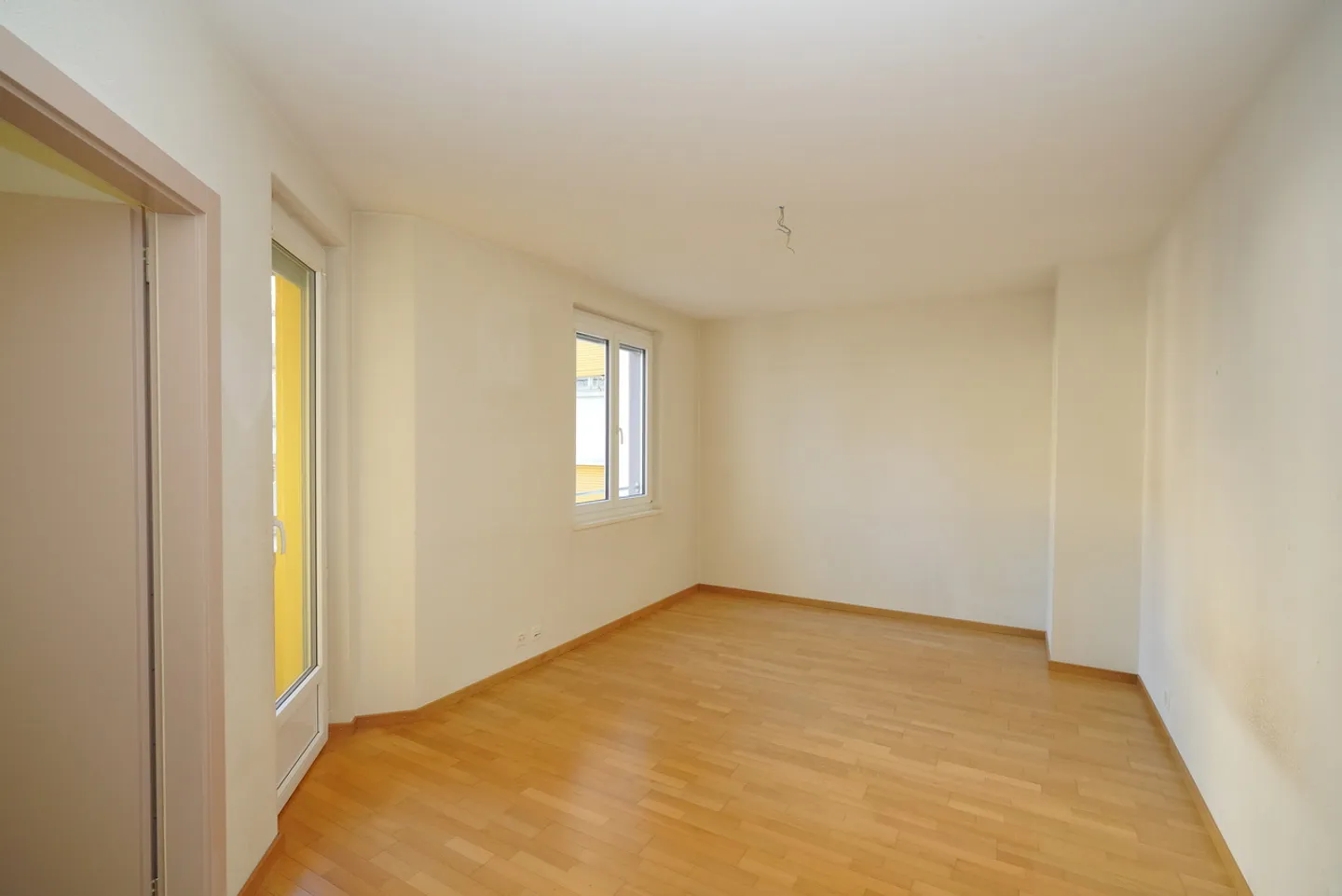 4,5-ZIMMER-WOHNUNG IM ZENTRUM VON SIERRE - Foto 7 von 13