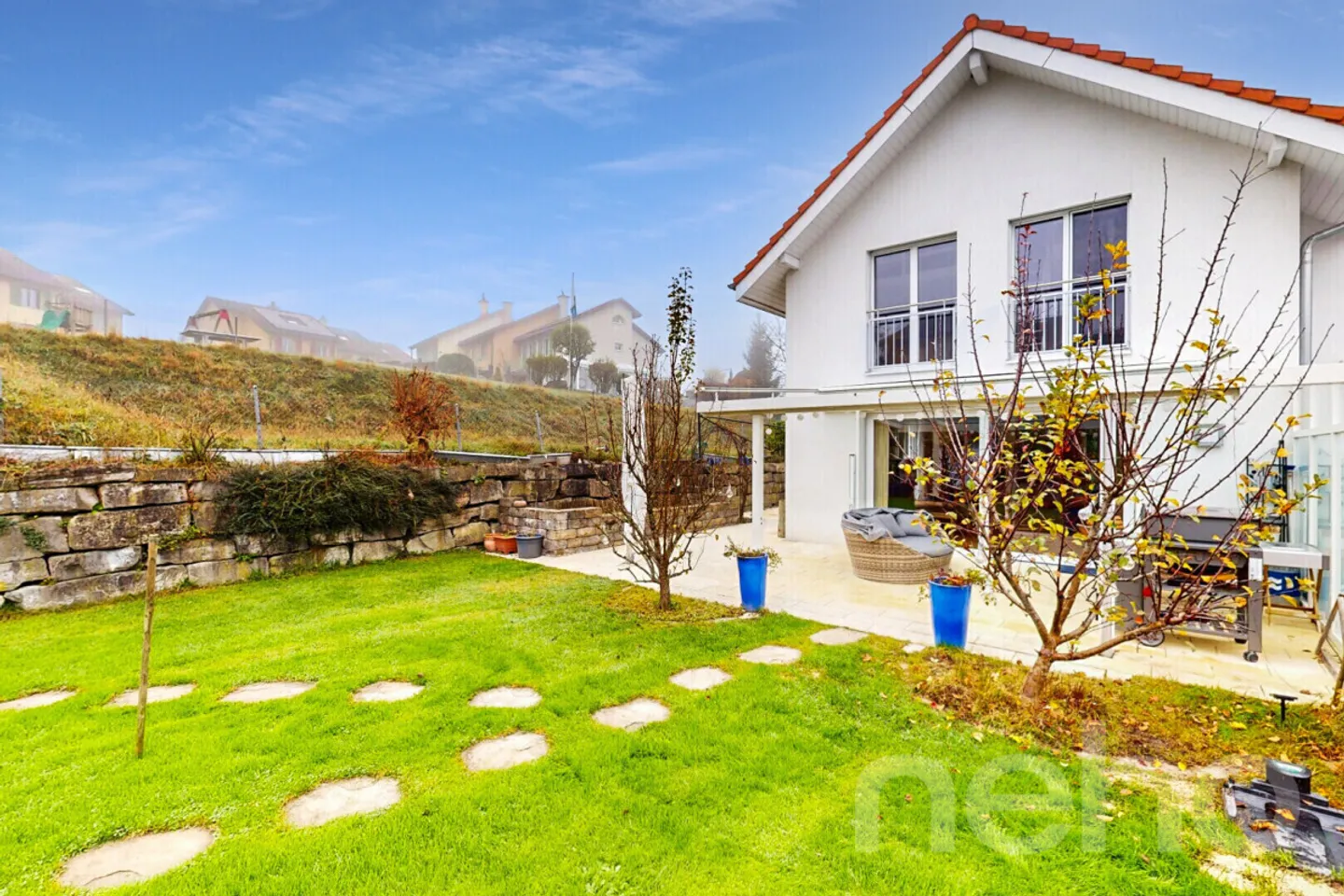 Sustainable 6½-room corner townhouse with a view of Pilatus - Photo 1 of 12