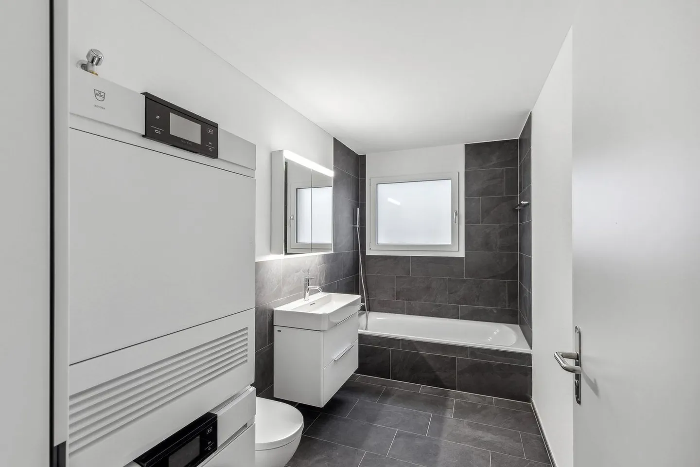 Attraktive 3.5-Zimmer-Wohnung mit Seeblick und hochwertigem Ausbau - Foto 7 von 11