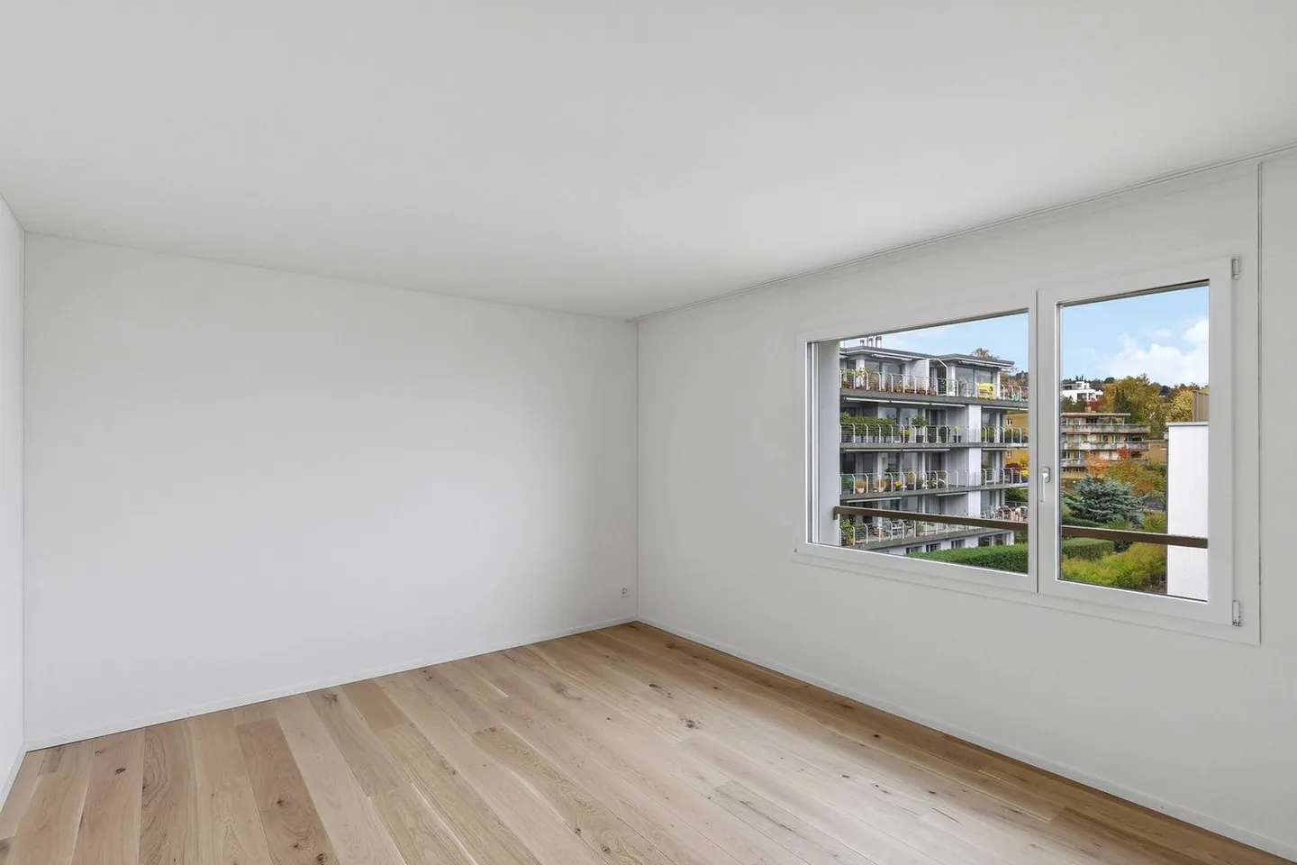 Attraktive 3.5-Zimmer-Wohnung mit Seeblick und hochwertigem Ausbau - Foto 11 von 11