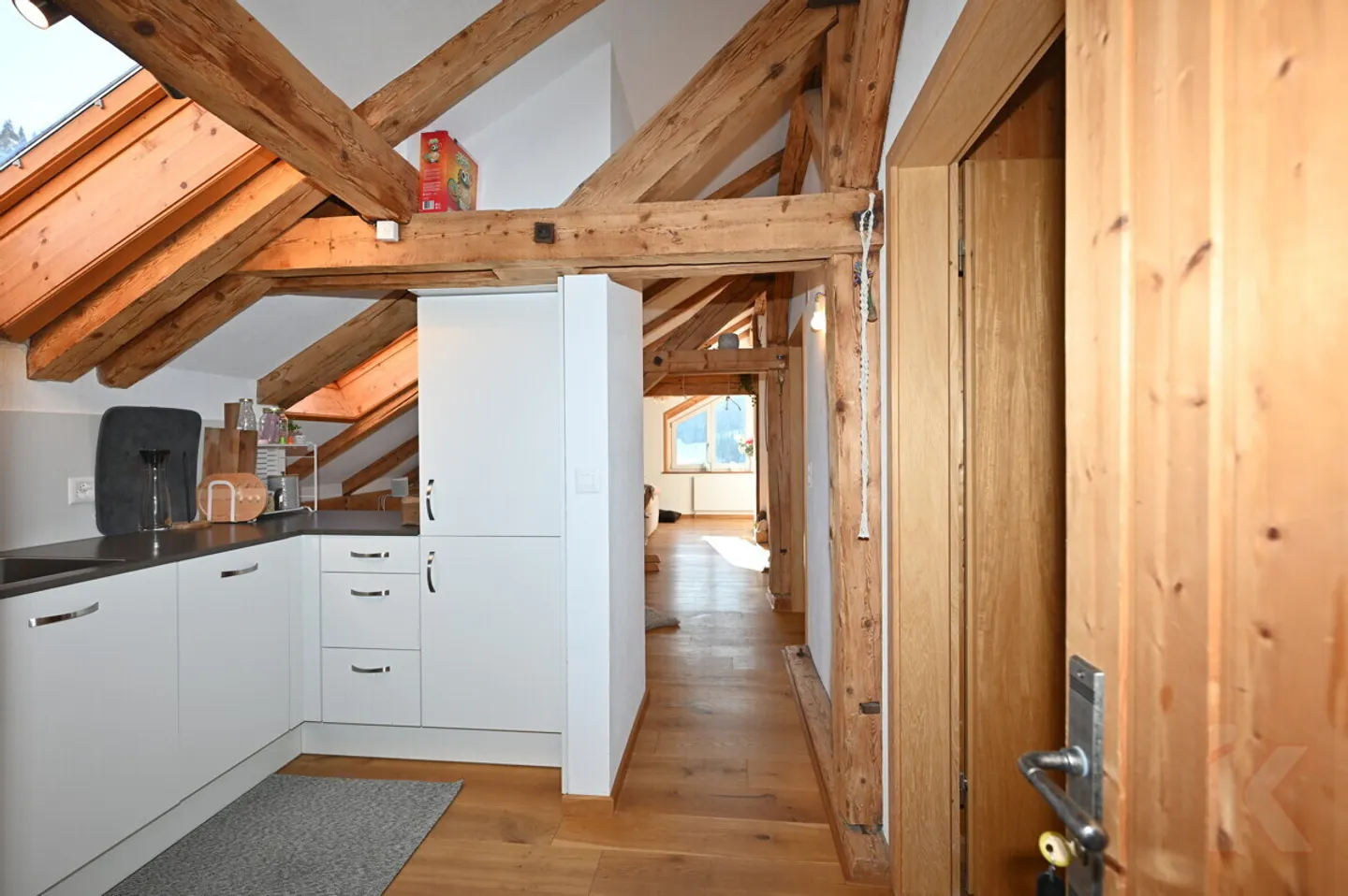 Charmante 4.5-Zimmer Attique - Foto 2 von 13