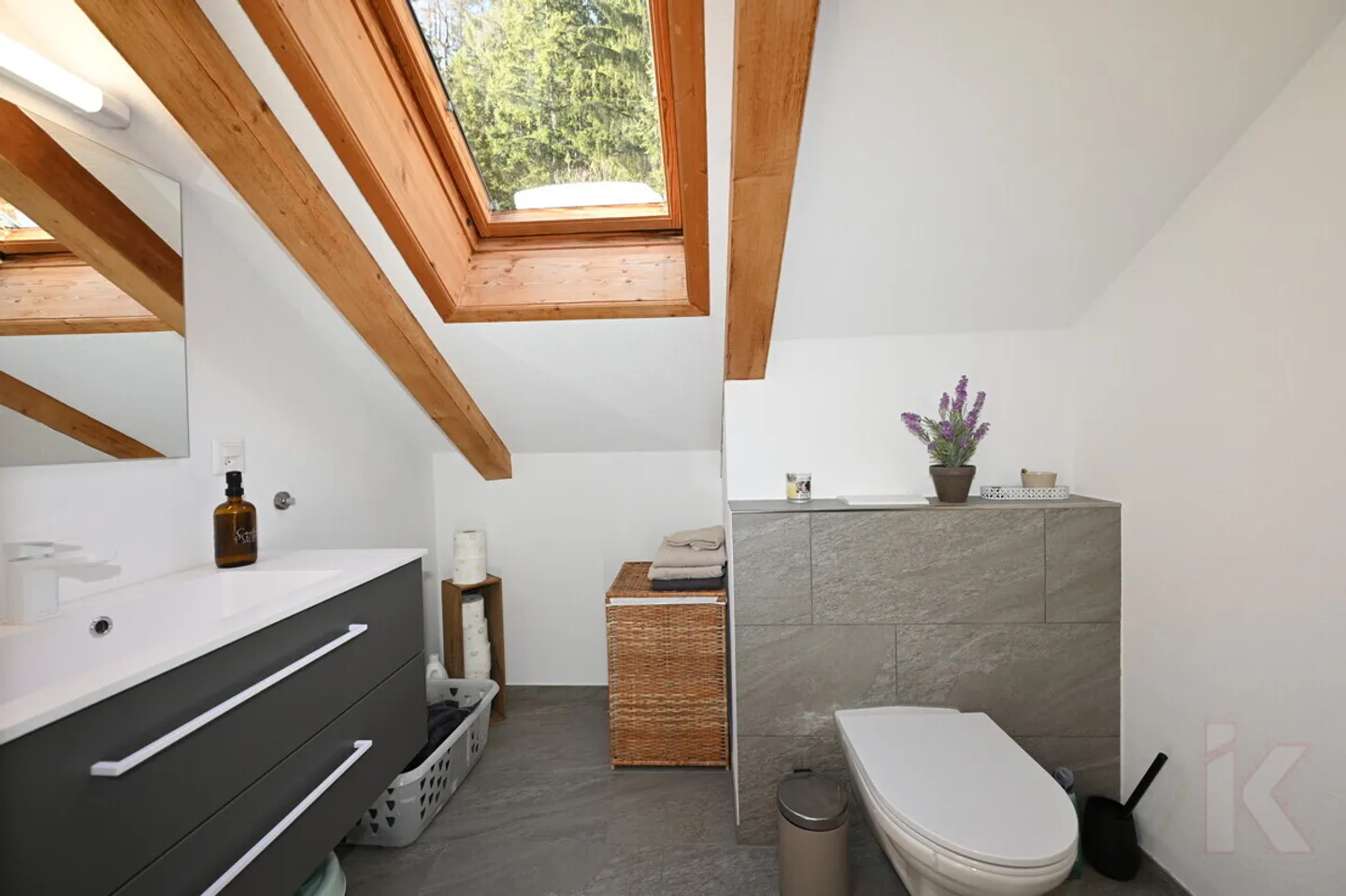 Charmante 4.5-Zimmer Attique - Foto 13 von 13